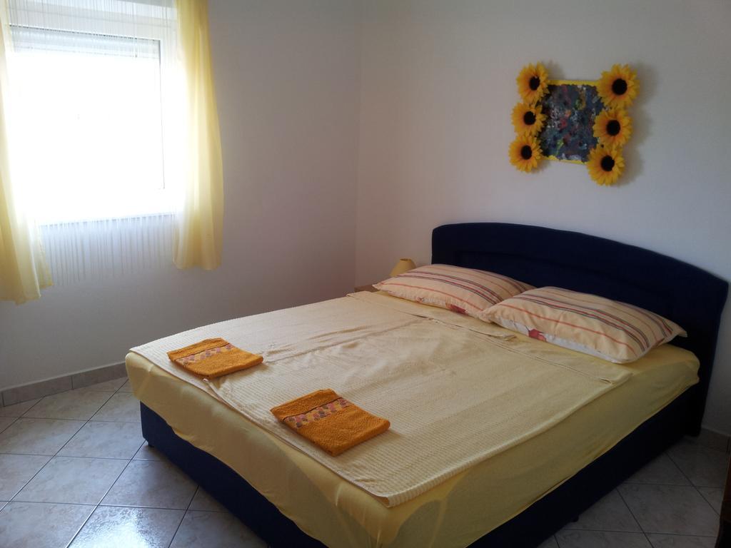 Apartments Vila Ana Vir Δωμάτιο φωτογραφία