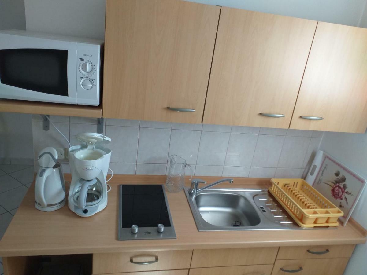 Apartments Vila Ana Vir Εξωτερικό φωτογραφία